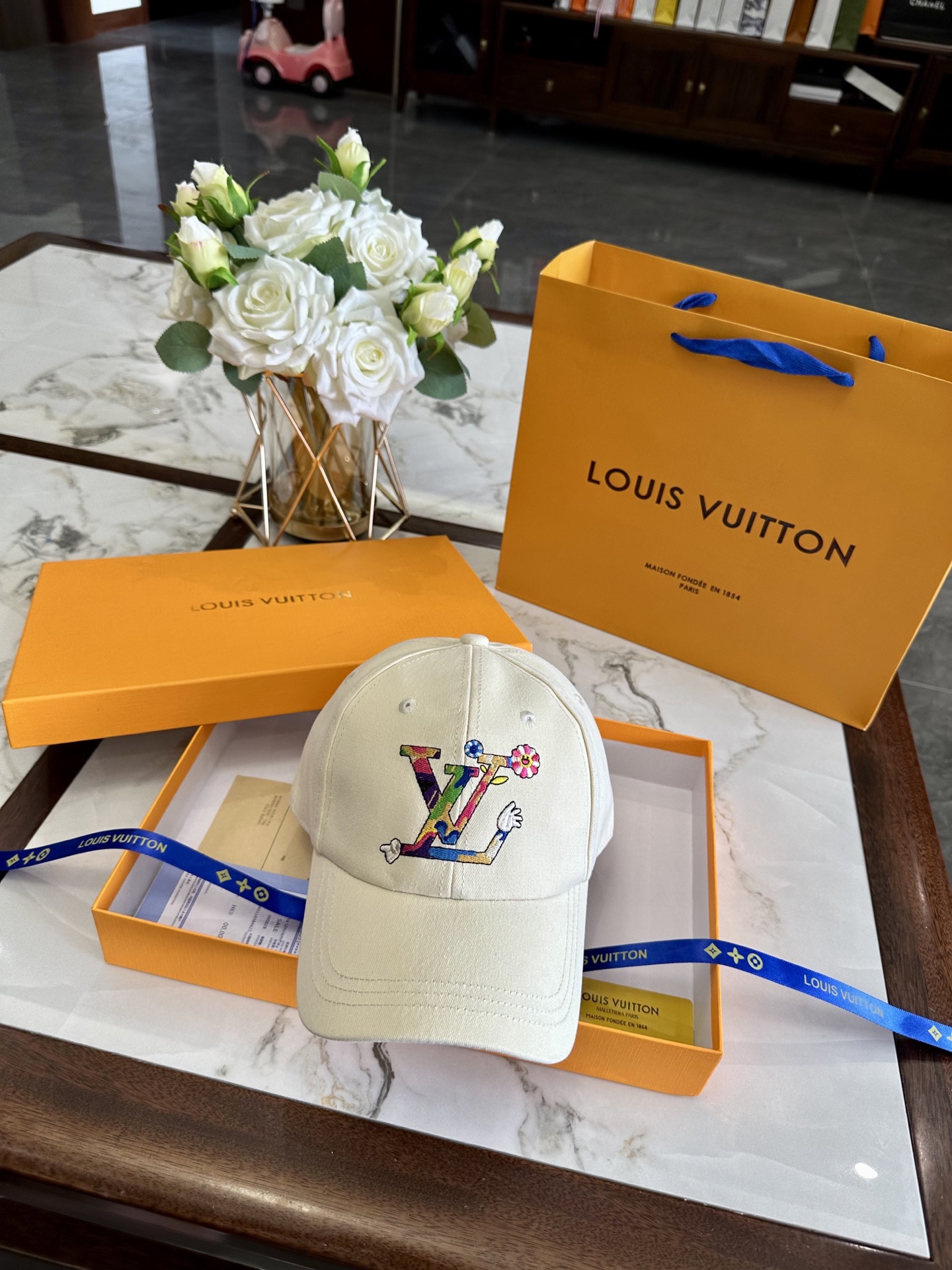 LV hat model 46